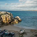 Native Surfhouse Praia da Lourinha