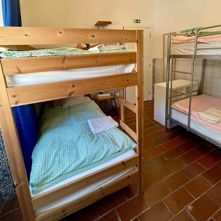 Hostel Native Surfhouse Praia da Lourinha
