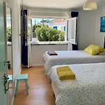 Hostel Native Surfhouse Praia da Lourinhã