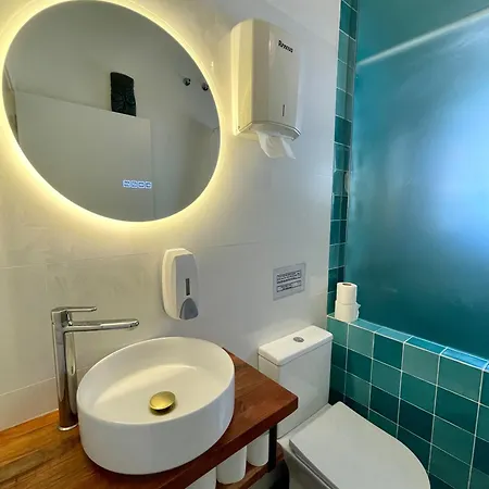 Native Surfhouse Hostal