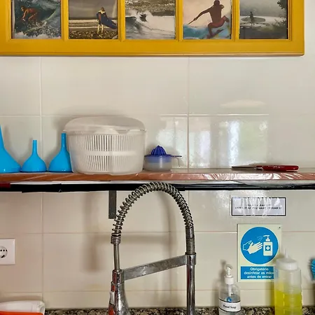 Hostal Native Surfhouse *