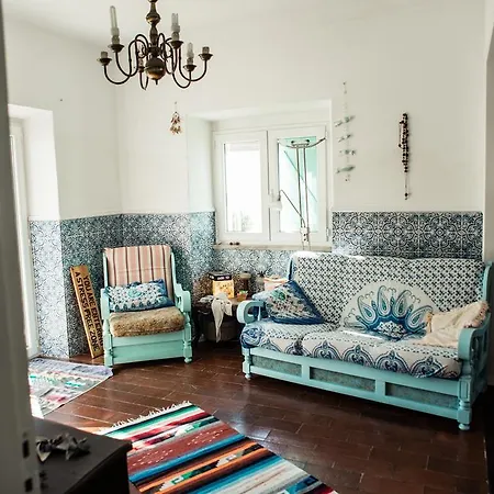 Native Surfhouse Praia da Lourinhã