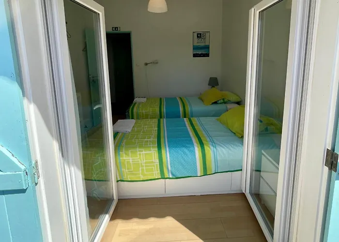 Native Surfhouse Praia da Lourinhã