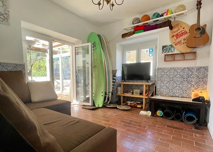 Native Surfhouse Hostel Praia da Lourinhã