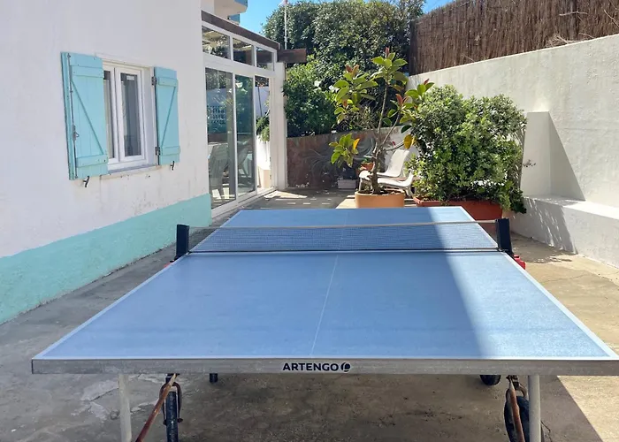 Native Surfhouse Hostel