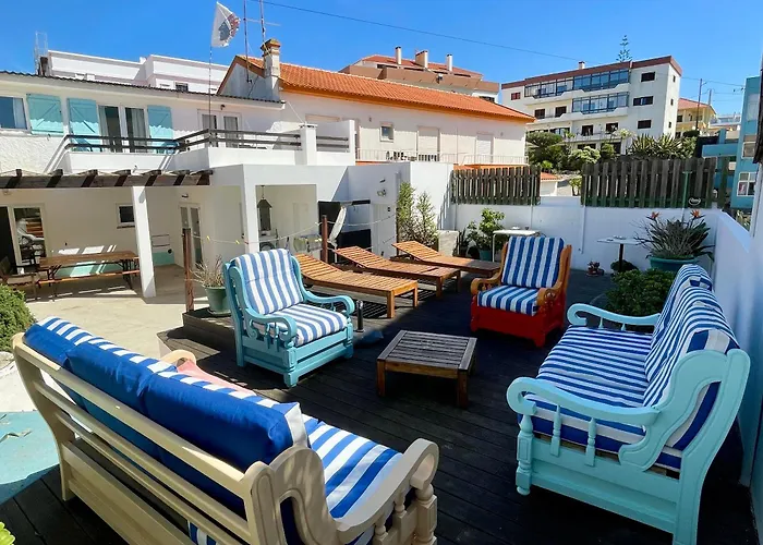 Native Surfhouse Hostel Praia da Lourinhã